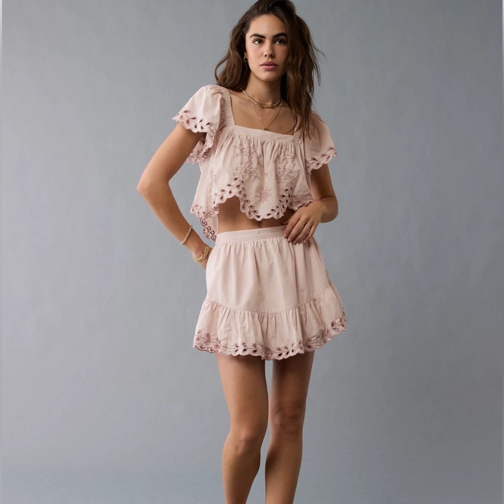 NWT American Eagle Outfitters Light Pink Skirt